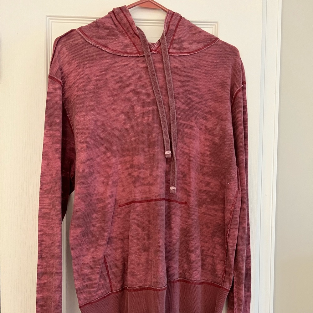 Light-weight long sleeve hoody